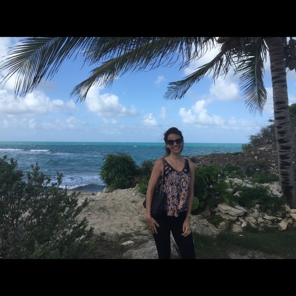 Meet your Posher, Selin - Picture 7 of 7